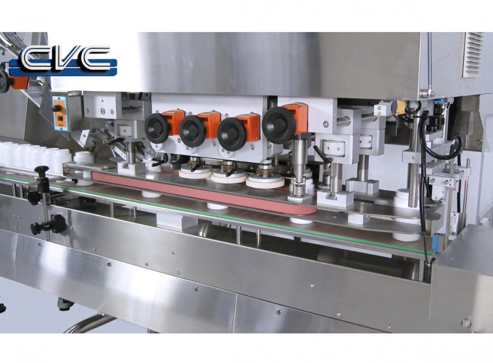 壓輪組+獨立式上壓臂設計