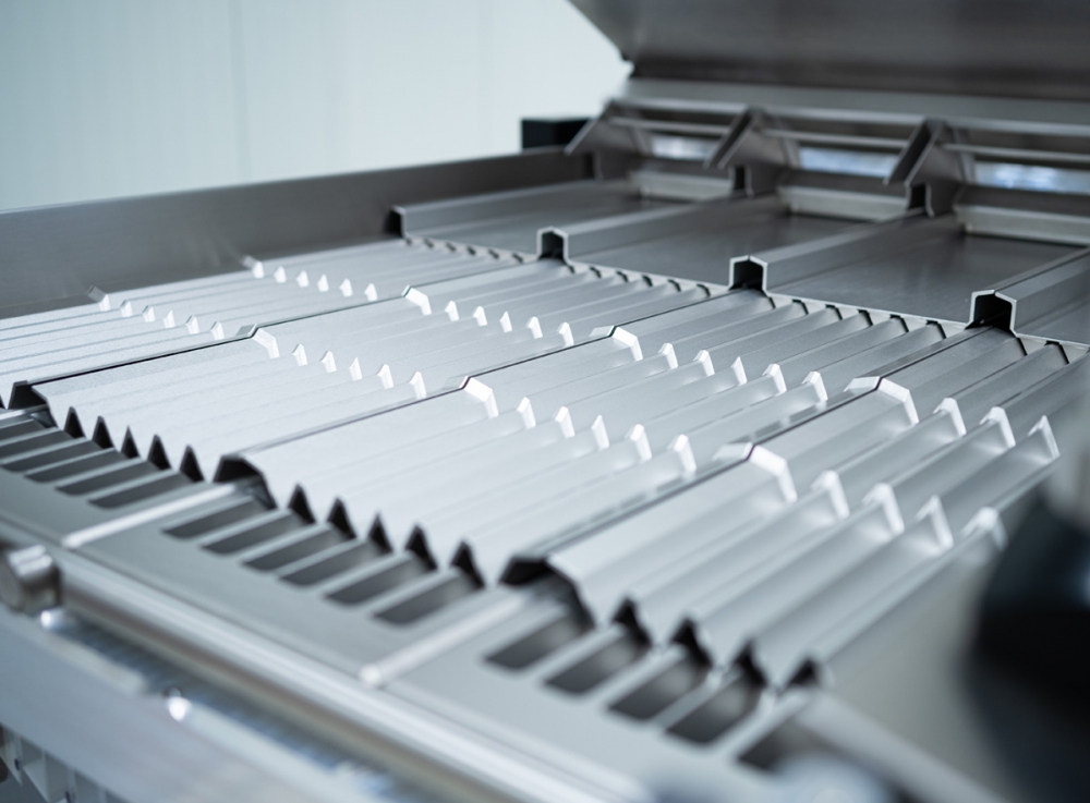 Four counting modules optimize counting performance, each counting module equips with 6 V-shape counting channels