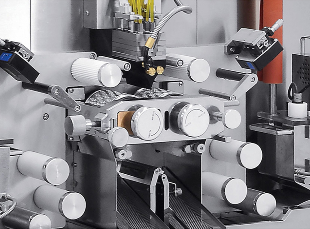 Die Roll Housing